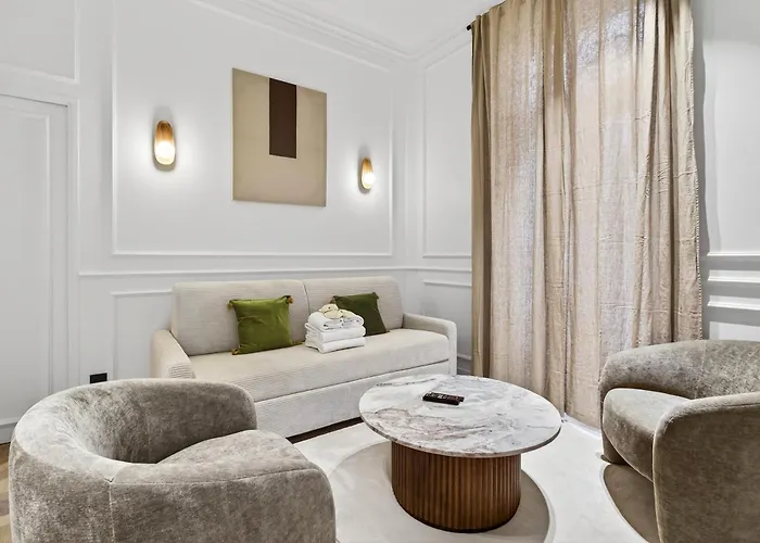 élégante, Champs-élysées, Opéra-monceau Appartamento Parigi