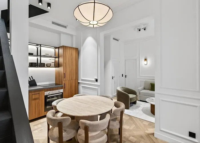 élégante, Champs-élysées, Opéra-monceau Appartamento Parigi